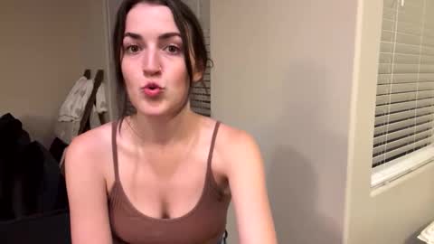 Snapshot of realbeccablair chatting on 14, 5, 2026 realbeccablair online show from 14, 5, 2026