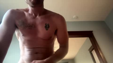 Snapshot of reallyryan8787 chatting on 8, 7, 2026 reallyryan8787 online show from 8, 7, 2026