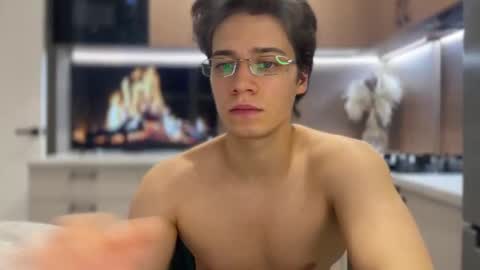 AliceEve online show from 27, 2, 2025