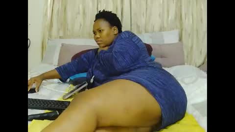 Snapshot of realsweetheart chatting on 25, 5, 2026 REAL1SWEETHEART online show from 25, 5, 2026
