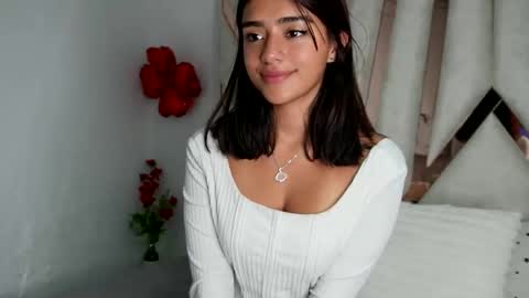 Snapshot of rebeca_cortez55 chatting on 5, 2, 2025 Rebecca online show from 5, 2, 2025