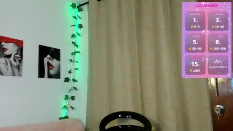 Snapshot of rebeca_marchetti chatting on 7, 6, 2026 Rebeca Marchetti online show from 7, 6, 2026