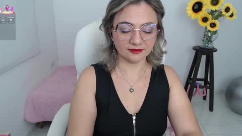 REBECA online show from 18, 9, 2025