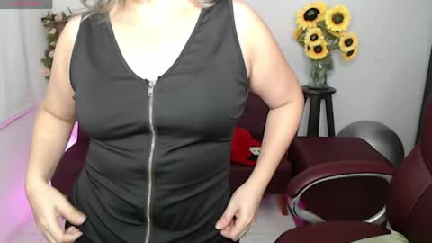 Snapshot of rebeca_milf chatting on 31, 3, 2026 REBECA online show from 31, 3, 2026