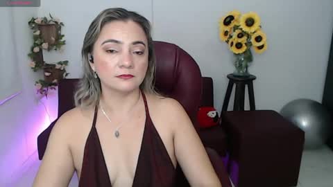Snapshot of rebeca_milf chatting on 10, 4, 2026 REBECA online show from 10, 4, 2026