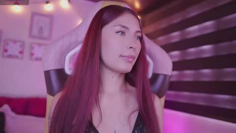 Snapshot of rebecah_1 chatting on 19, 12, 2025 Rebeca online show from 19, 12, 2025