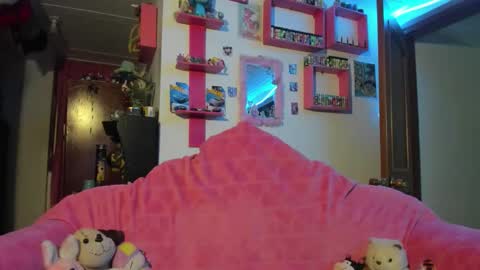 Rebecca online show from 15, 3, 2026