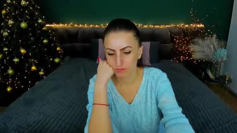 rebecca_diamonds online show from 6, 1, 2025