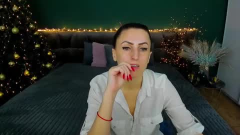 rebecca_diamonds online show from 9, 1, 2025