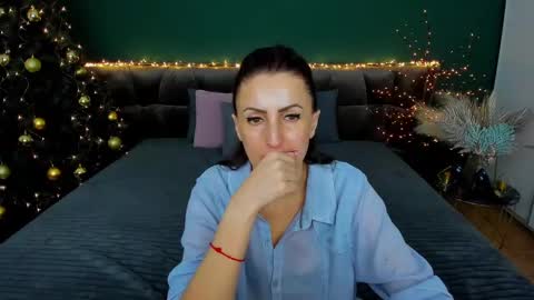 rebecca_diamonds online show from 10, 1, 2025