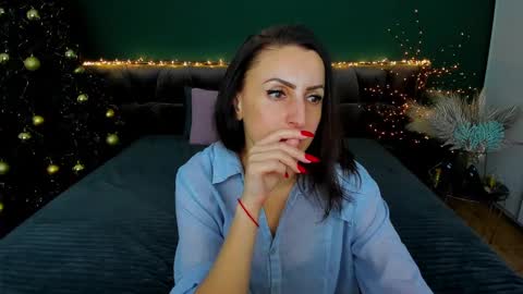 rebecca_diamonds online show from 10, 1, 2025
