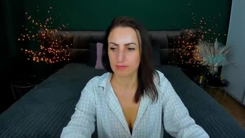 rebecca_diamonds online show from 23, 1, 2025