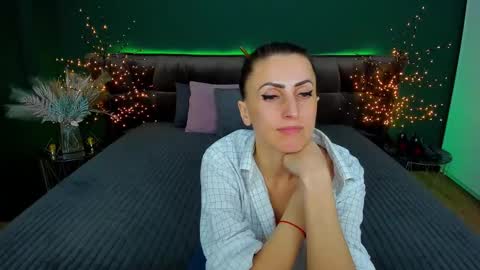 rebecca_diamonds online show from 6, 2, 2025