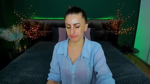rebecca_diamonds online show from 19, 2, 2025