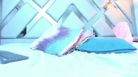 rebeccamitchell_ online show from 27, 2, 2026