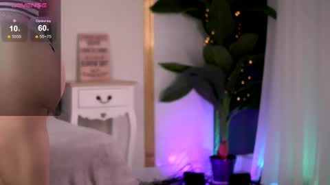 Snapshot of rebeccarese chatting on 24, 6, 2026 Rebecca online show from 24, 6, 2026