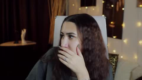 rebeckathornton online show from 23, 12, 2025