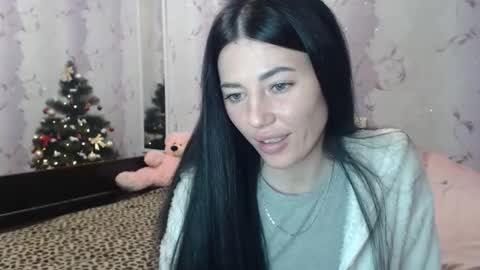 Snapshot of rebeka_08 chatting on 18, 12, 2025 Rebeka 08 online show from 18, 12, 2025