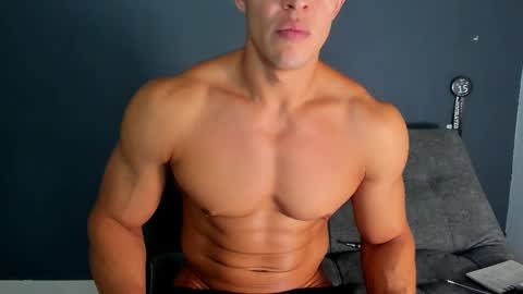 twitter REECET26 instagram RECCETAYLOR online show from 24, 11, 2025