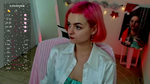 Snapshot of red_bestie_ chatting on 12, 12, 2024 Bestie online show from 12, 12, 2024