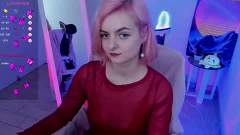 Snapshot of red_bestie_ chatting on 25, 2, 2025 Bestie online show from 25, 2, 2025