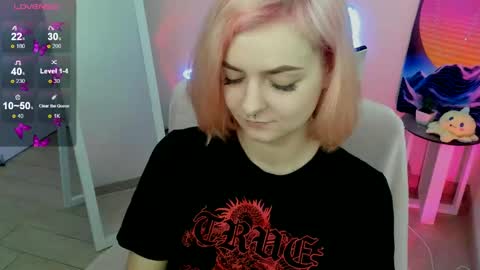 Snapshot of red_bestie_ chatting on 27, 2, 2025 Bestie online show from 27, 2, 2025