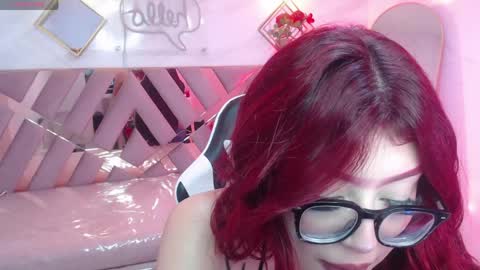 Snapshot of red_bunny_v chatting on 29, 4, 2026 Hi Stream 800am to 200pm online show from 29, 4, 2026