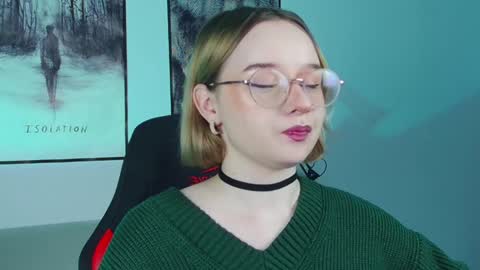 Snapshot of red_queeen chatting on 21, 1, 2025 QUEEN OF EVIL online show from 21, 1, 2025