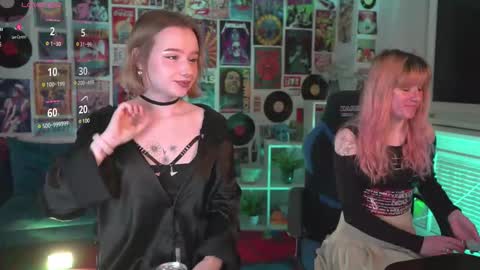 Snapshot of red_queeen chatting on 28, 2, 2025 QUEEN OF EVIL online show from 28, 2, 2025