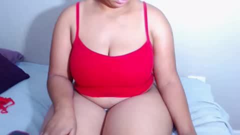 Snapshot of redbonexx22 chatting on 13, 2, 2026 redbonexx22 online show from 13, 2, 2026