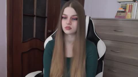 Lily online show from 8, 11, 2025