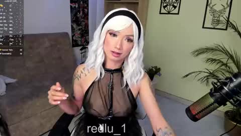 Lu Independiet model online show from 6, 3, 2025