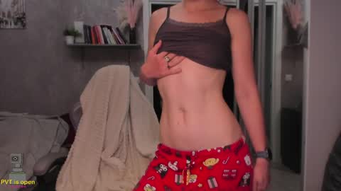 Snapshot of redmelissa chatting on 26, 5, 2026 Stephanie online show from 26, 5, 2026