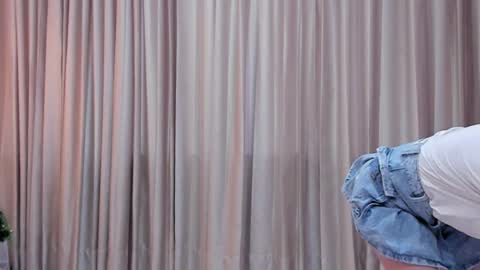 Snapshot of redmeloddy chatting on 13, 12, 2024 Meloddy online show from 13, 12, 2024