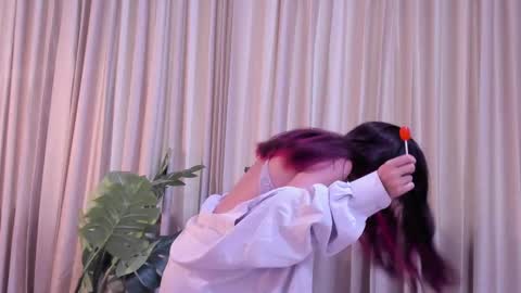 Snapshot of redmeloddy chatting on 11, 2, 2025 Meloddy online show from 11, 2, 2025