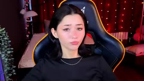 Snapshot of redmidnight_ chatting on 17, 6, 2026 Kiara online show from 17, 6, 2026