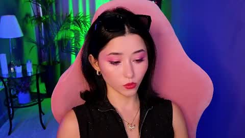 Snapshot of redmidnight_ chatting on 19, 6, 2026 Kiara online show from 19, 6, 2026