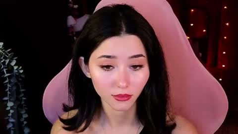 Snapshot of redmidnight_ chatting on 26, 6, 2026 Kiara online show from 26, 6, 2026
