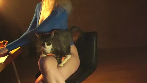 Red online show from 16, 2, 2025