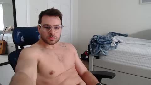 Snapshot of redstar461163 chatting on 18, 5, 2026 redstar461163 online show from 18, 5, 2026