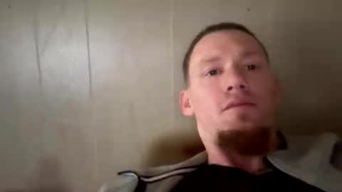 Snapshot of reggiemachete chatting on 4, 11, 2025 reggiemachete online show from 4, 11, 2025