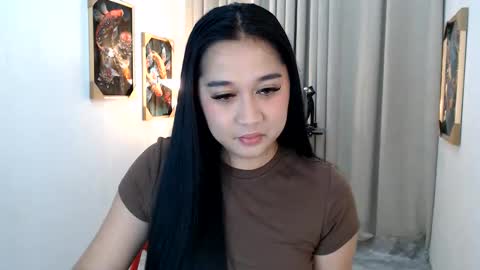 Snapshot of reginethegoddess chatting on 21, 5, 2026 regine online show from 21, 5, 2026
