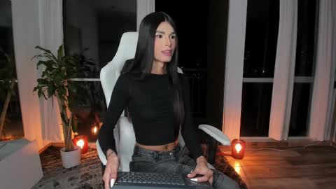  REICHEL  online show from 8, 3, 2025