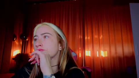 reina cummings online show from 1, 11, 2025