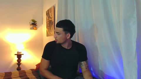 Snapshot of reina_paola chatting on 5, 12, 2024 paola online show from 5, 12, 2024