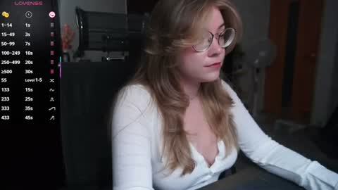 Snapshot of remywild chatting on 25, 7, 2026 RemyWild online show from 25, 7, 2026