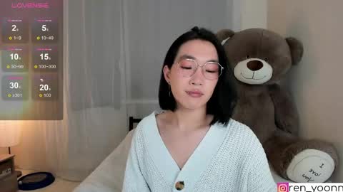 Snapshot of ren_yoonn chatting on 11, 5, 2026 Ren online show from 11, 5, 2026