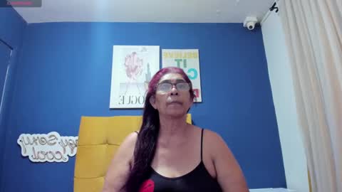 renata_milf_ online show from 28, 1, 2025