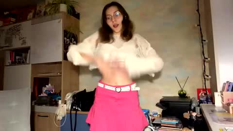 Mia online show from 3, 3, 2026