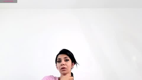 Snapshot of reneevoss chatting on 8, 6, 2026 Rena online show from 8, 6, 2026